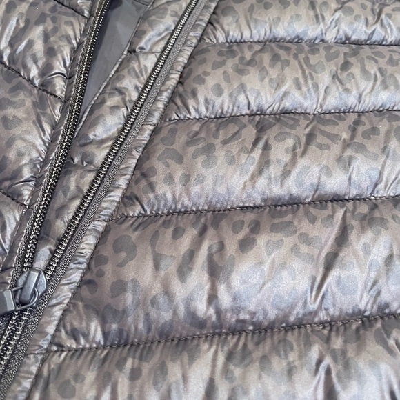 Offline‎ By Aerie Hooded Brown Cheetah Print Puffer Jacket Womens Small Full Zip - Picture 2 of 12